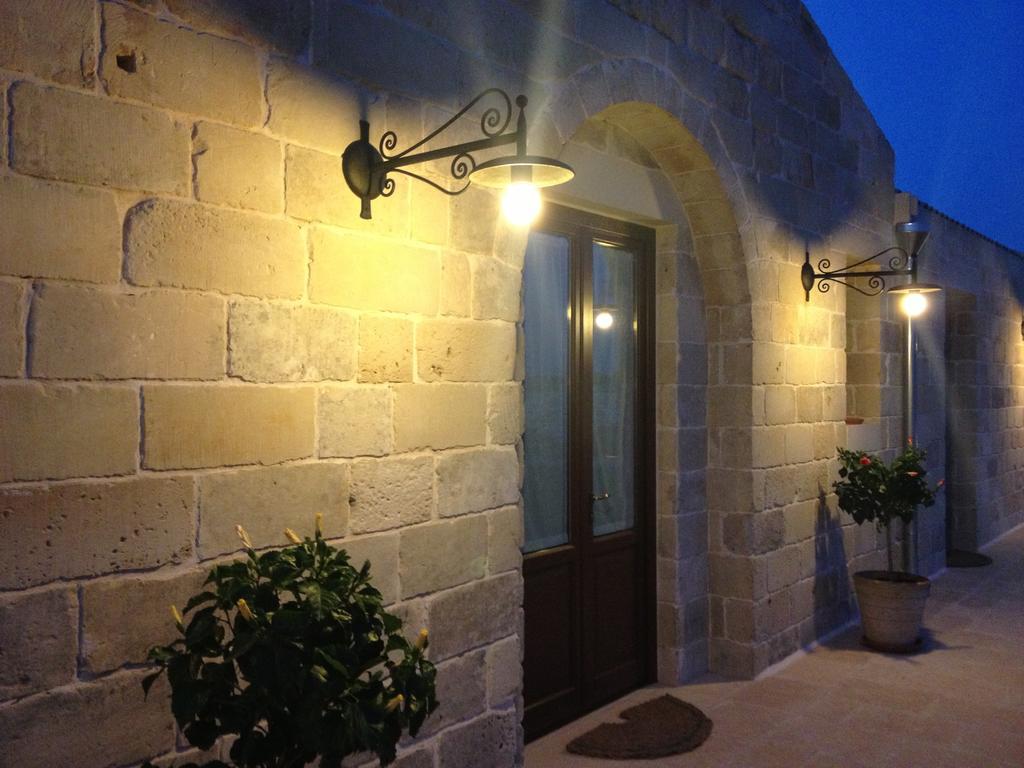 Agriturismo Masseria Quaremme كاربينيانو سالينتينو المظهر الخارجي الصورة