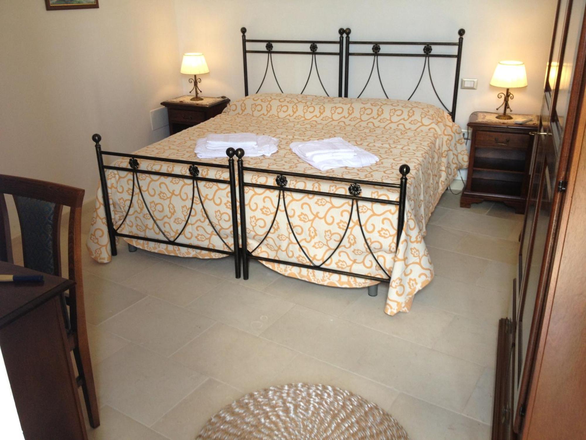 Agriturismo Masseria Quaremme كاربينيانو سالينتينو الغرفة الصورة