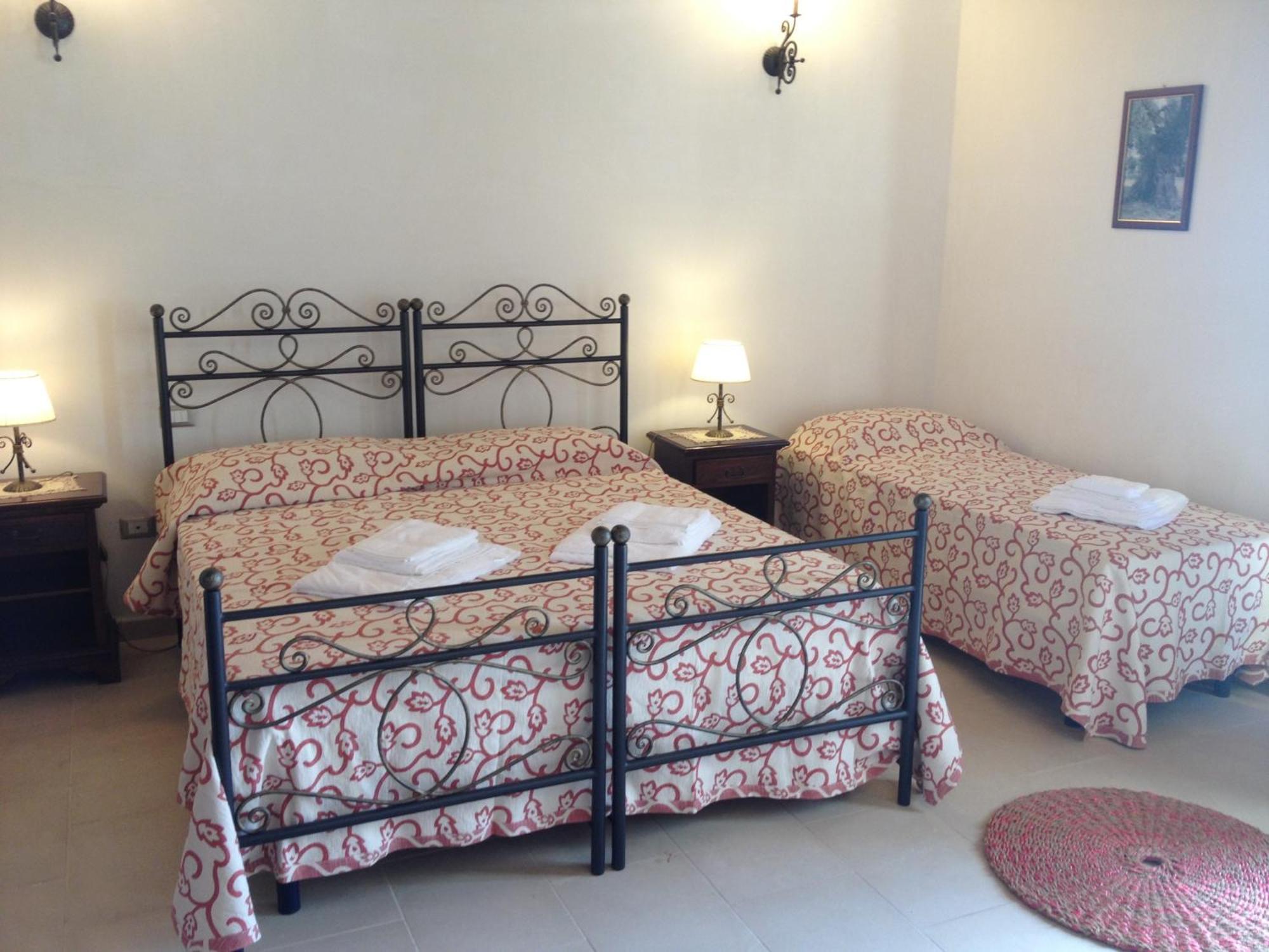 Agriturismo Masseria Quaremme كاربينيانو سالينتينو الغرفة الصورة